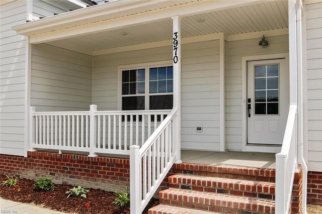 2430 Ballahack RD, Chesapeake, VA 23322