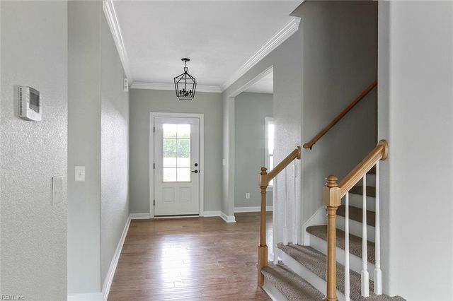 2430 Ballahack RD, Chesapeake, VA 23322