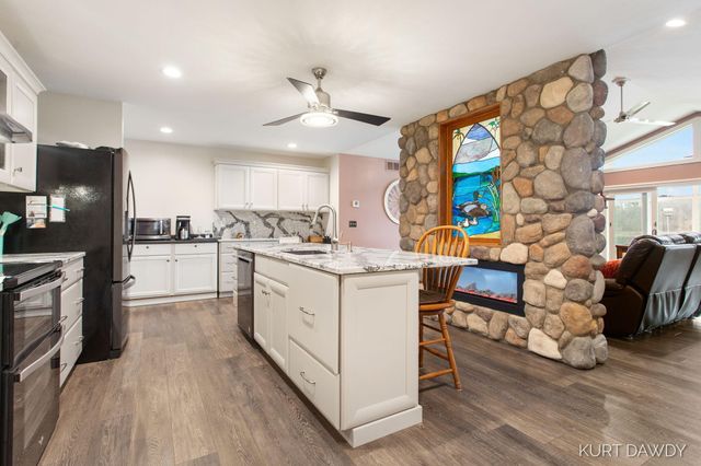 3752 Schermerhorn Lake Drive, Allegan, MI 49010