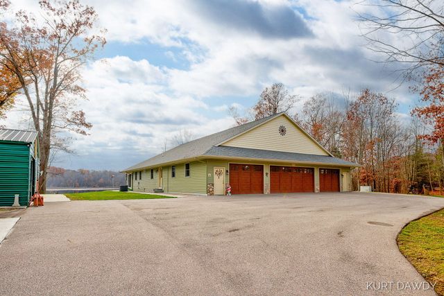 3752 Schermerhorn Lake Drive, Allegan, MI 49010