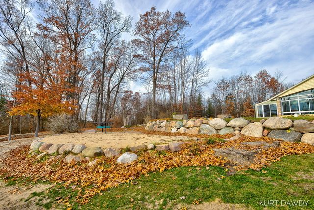 3752 Schermerhorn Lake Drive, Allegan, MI 49010