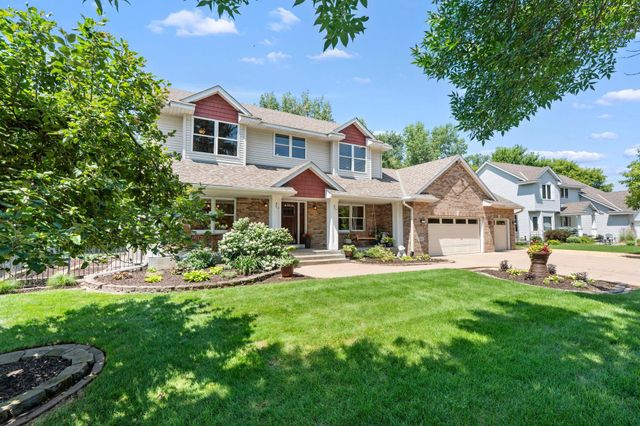 5845 Bayberry Drive, White Bear Lake, MN 55110