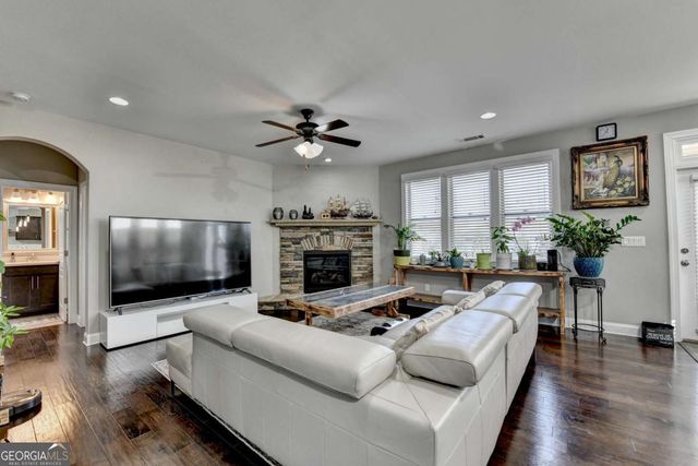 4111 Woodward Walk Lane, Suwanee, GA 30024