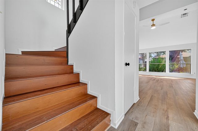 1917 Trixie Lane, Houston, TX 77042