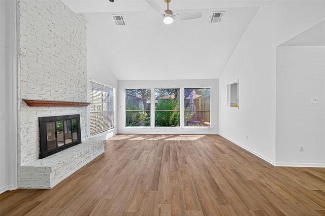 1917 Trixie Lane, Houston, TX 77042