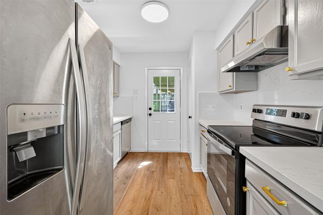 1917 Trixie Lane, Houston, TX 77042