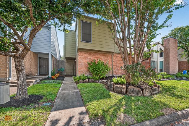 1917 Trixie Lane, Houston, TX 77042