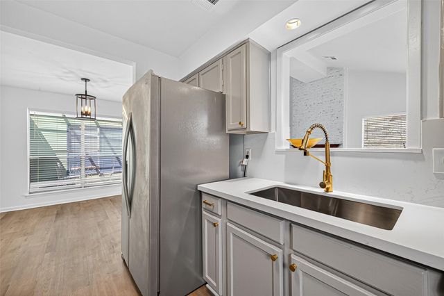 1917 Trixie Lane, Houston, TX 77042