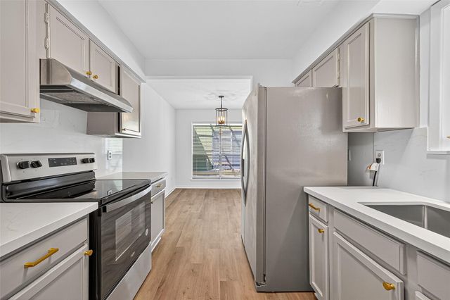 1917 Trixie Lane, Houston, TX 77042