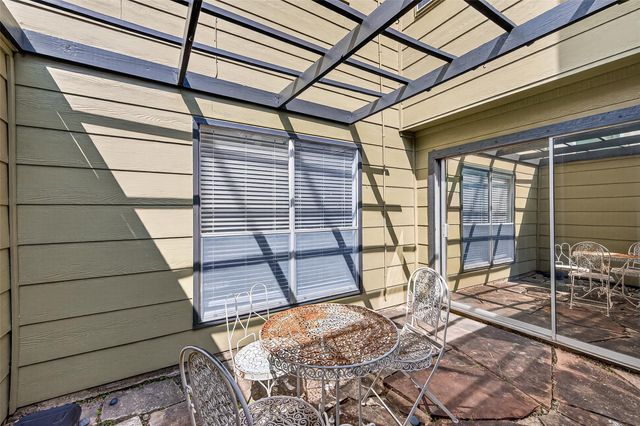 1917 Trixie Lane, Houston, TX 77042