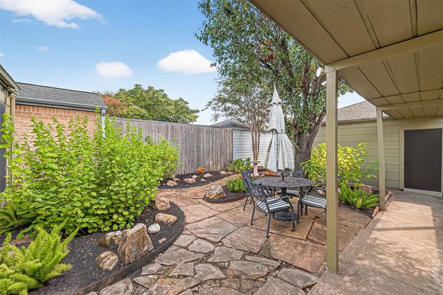 1917 Trixie Lane, Houston, TX 77042