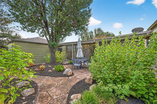 1917 Trixie Lane, Houston, TX 77042