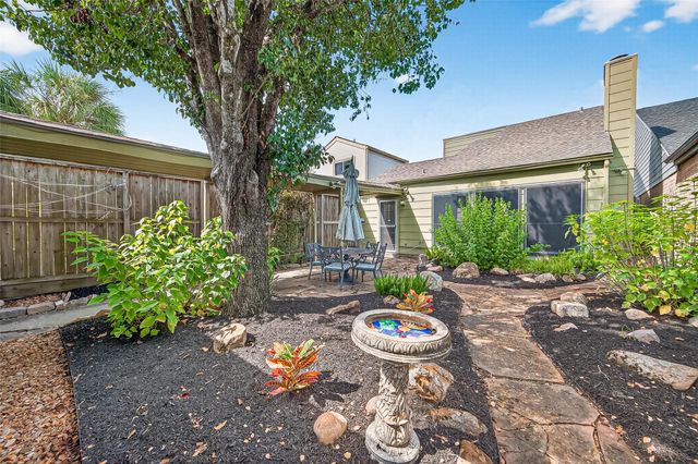 1917 Trixie Lane, Houston, TX 77042