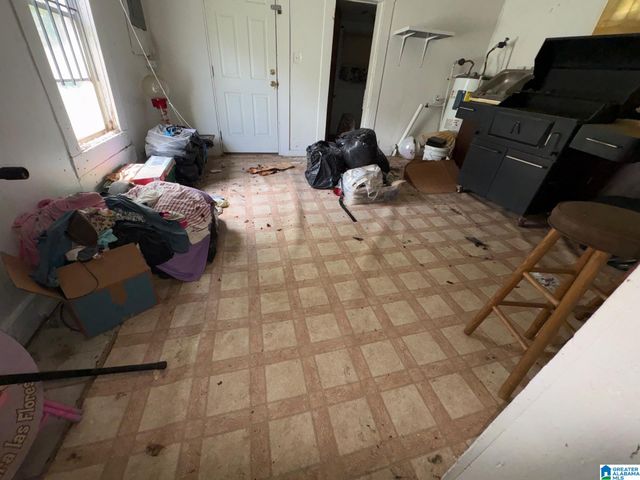 2420 6TH AVENUE N, Bessemer, AL 35020