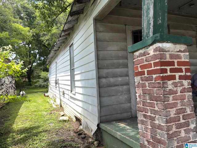 2420 6TH AVENUE N, Bessemer, AL 35020