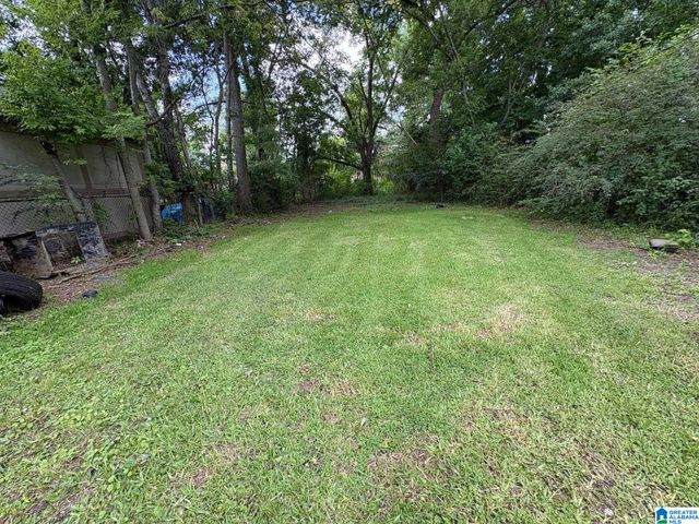 2420 6TH AVENUE N, Bessemer, AL 35020