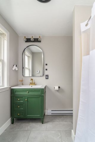 15 Florence Ave, Mashpee, MA 02649