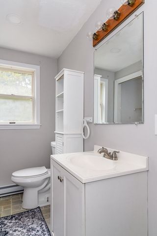 15 Florence Ave, Mashpee, MA 02649