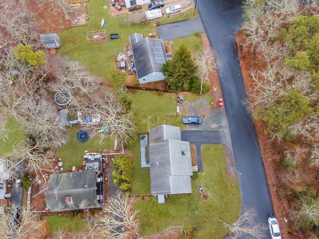 15 Florence Ave, Mashpee, MA 02649