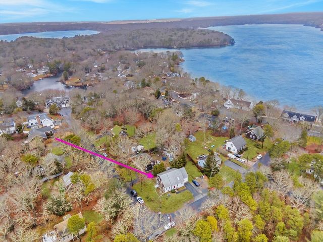 15 Florence Ave, Mashpee, MA 02649