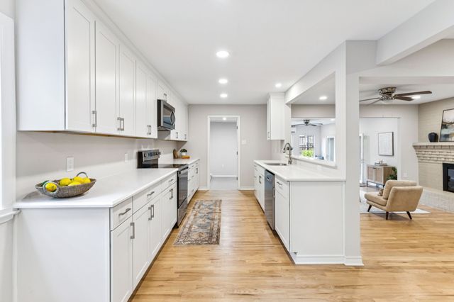 10419 Royalwood Drive, Dallas, TX 75238