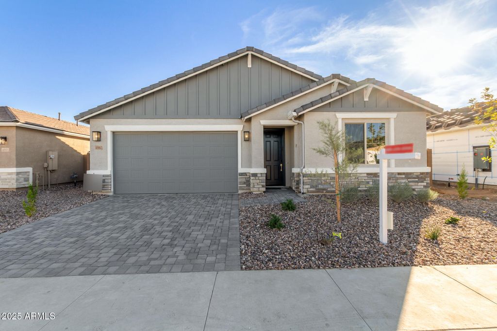 4965 W CHUCK BOX Road, Laveen, AZ 85339