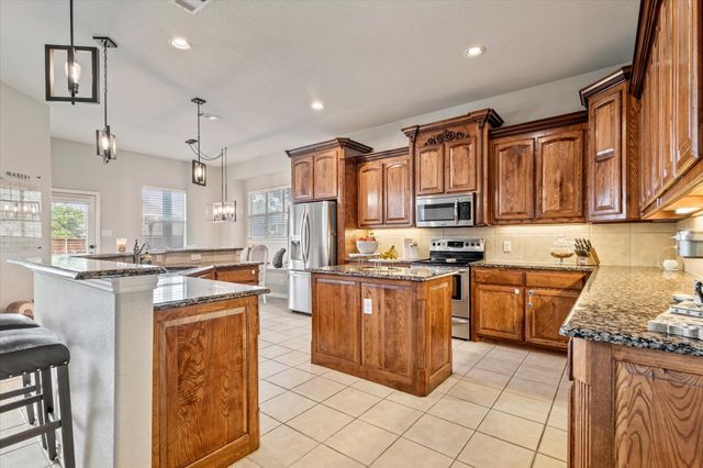 766 Pebble Creek Lane, Rockwall, TX 75032