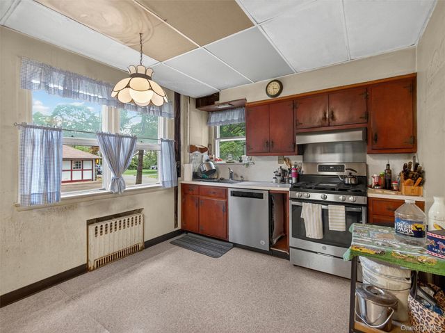 125 Wayne Avenue, Suffern, NY 10901