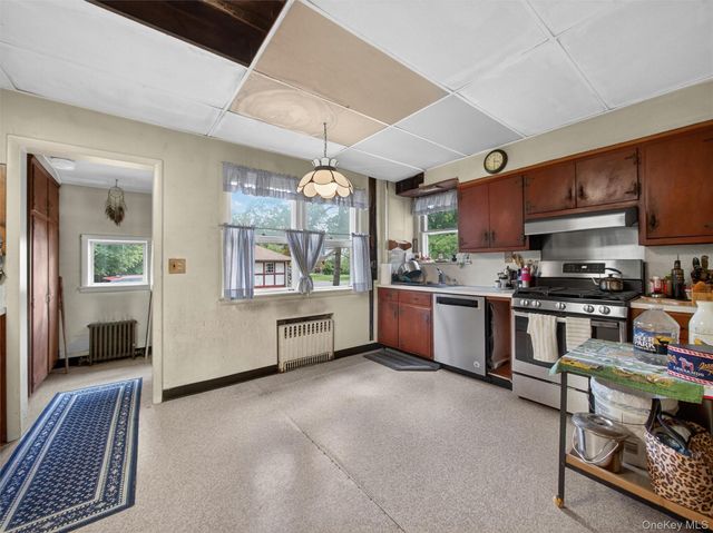 125 Wayne Avenue, Suffern, NY 10901