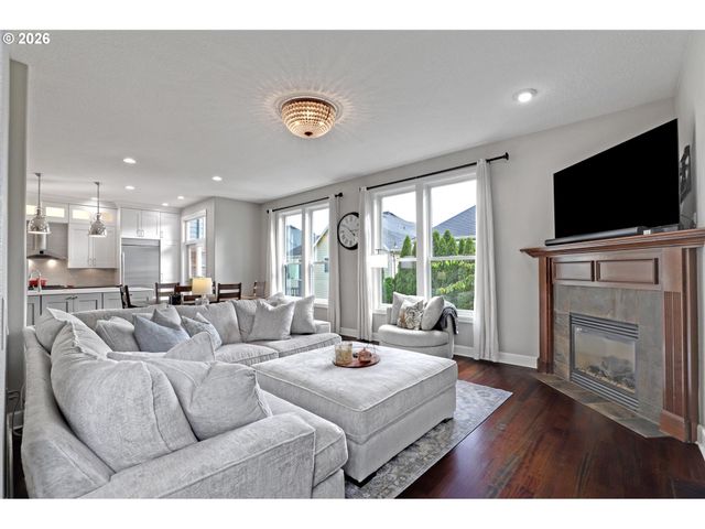 11046 Nw RIDGE Rd, Portland, OR 97229