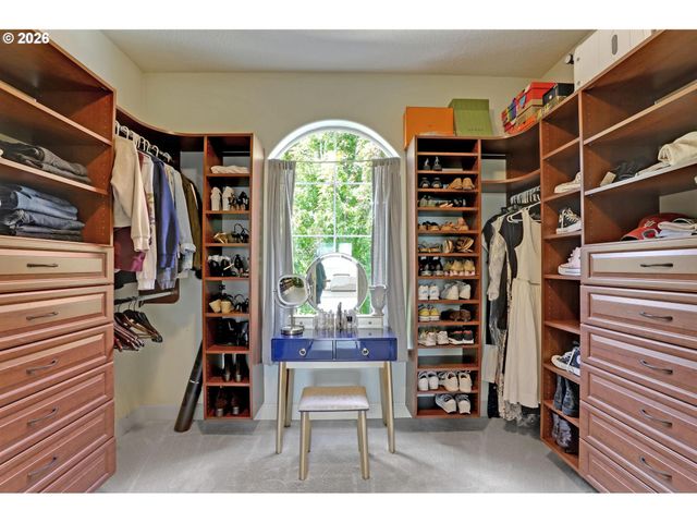 11046 Nw RIDGE Rd, Portland, OR 97229
