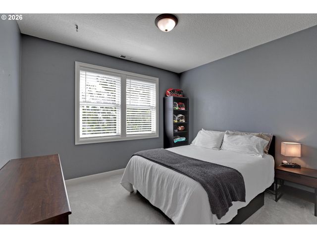 11046 Nw RIDGE Rd, Portland, OR 97229