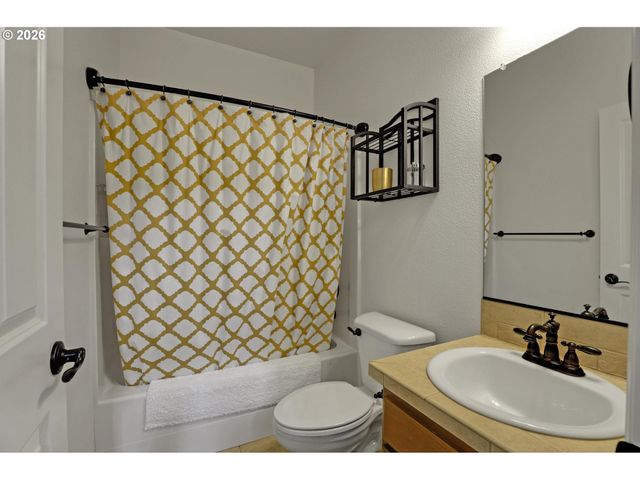 11046 Nw RIDGE Rd, Portland, OR 97229