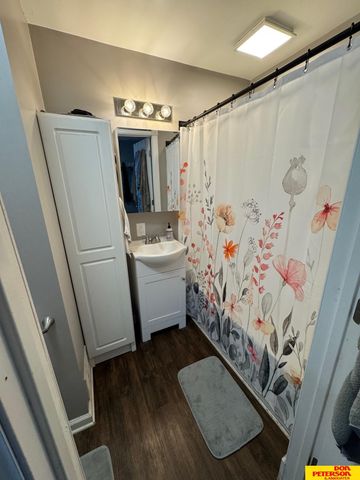 1709 L Street, Tekamah, NE 68061