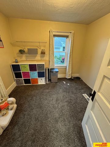 1709 L Street, Tekamah, NE 68061