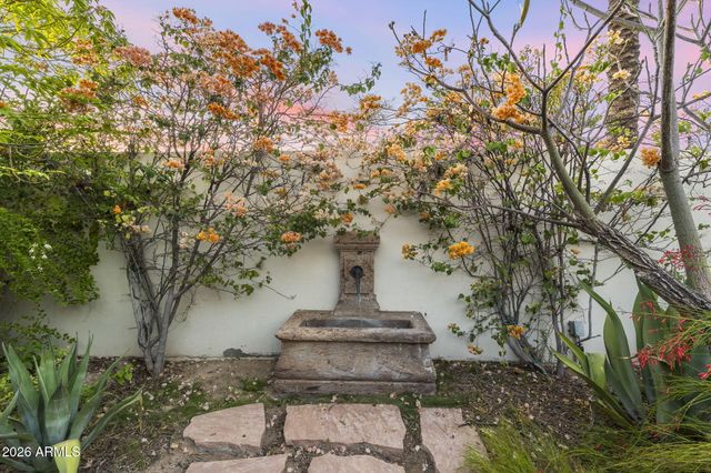 5700 N 33RD Place, Paradise Valley, AZ 85253