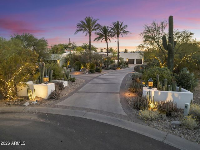 5700 N 33RD Place, Paradise Valley, AZ 85253