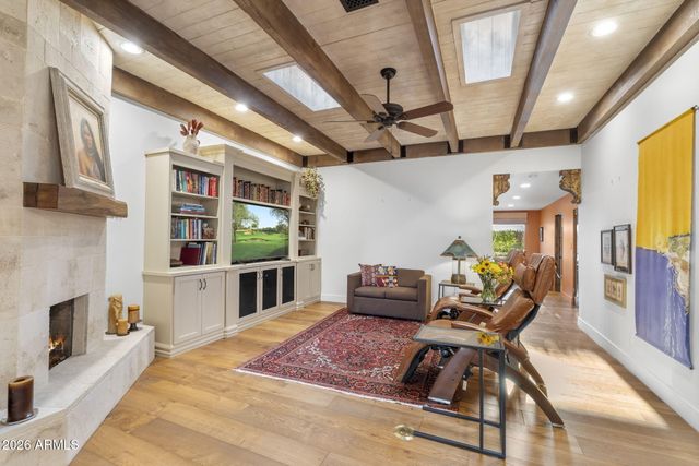 5700 N 33RD Place, Paradise Valley, AZ 85253