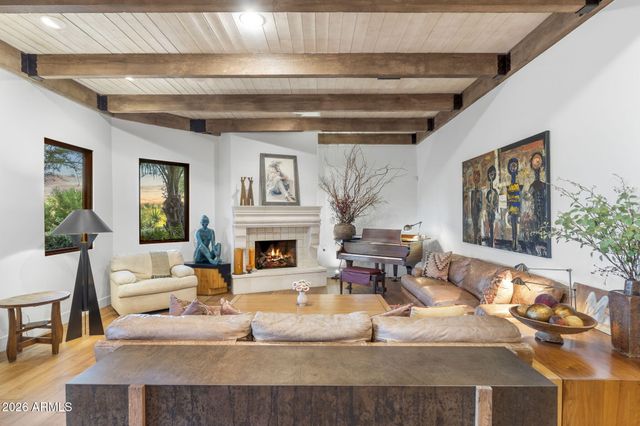 5700 N 33RD Place, Paradise Valley, AZ 85253