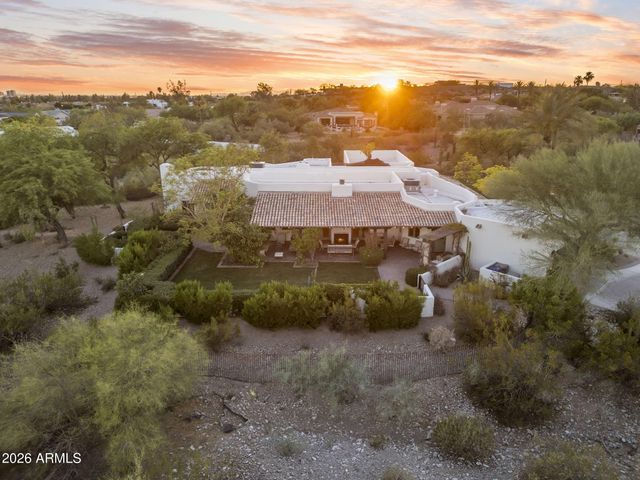 5700 N 33RD Place, Paradise Valley, AZ 85253