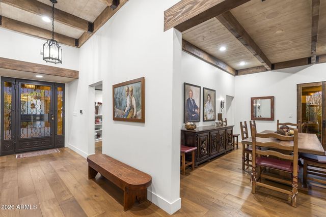 5700 N 33RD Place, Paradise Valley, AZ 85253