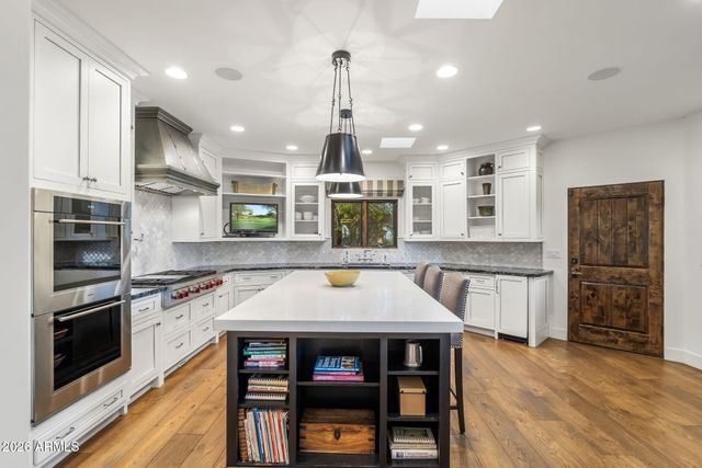 5700 N 33RD Place, Paradise Valley, AZ 85253