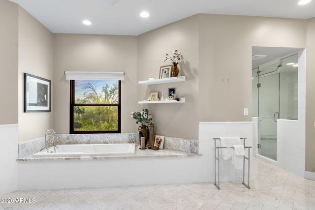 5700 N 33RD Place, Paradise Valley, AZ 85253