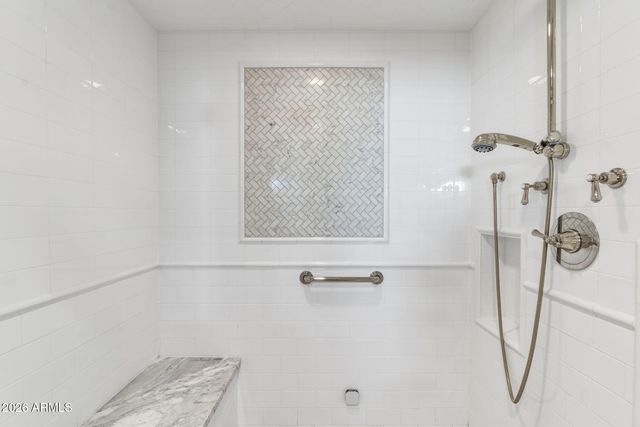 5700 N 33RD Place, Paradise Valley, AZ 85253