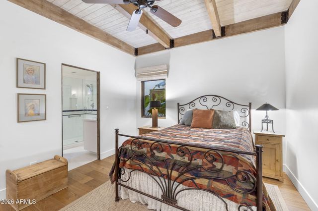 5700 N 33RD Place, Paradise Valley, AZ 85253