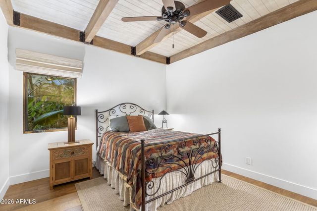 5700 N 33RD Place, Paradise Valley, AZ 85253
