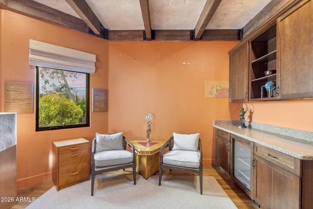 5700 N 33RD Place, Paradise Valley, AZ 85253