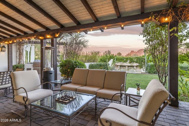 5700 N 33RD Place, Paradise Valley, AZ 85253
