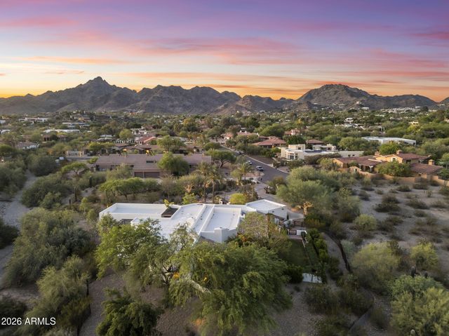 5700 N 33RD Place, Paradise Valley, AZ 85253