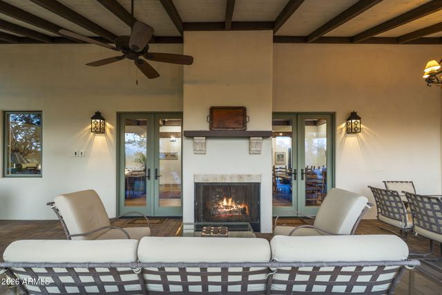 5700 N 33RD Place, Paradise Valley, AZ 85253